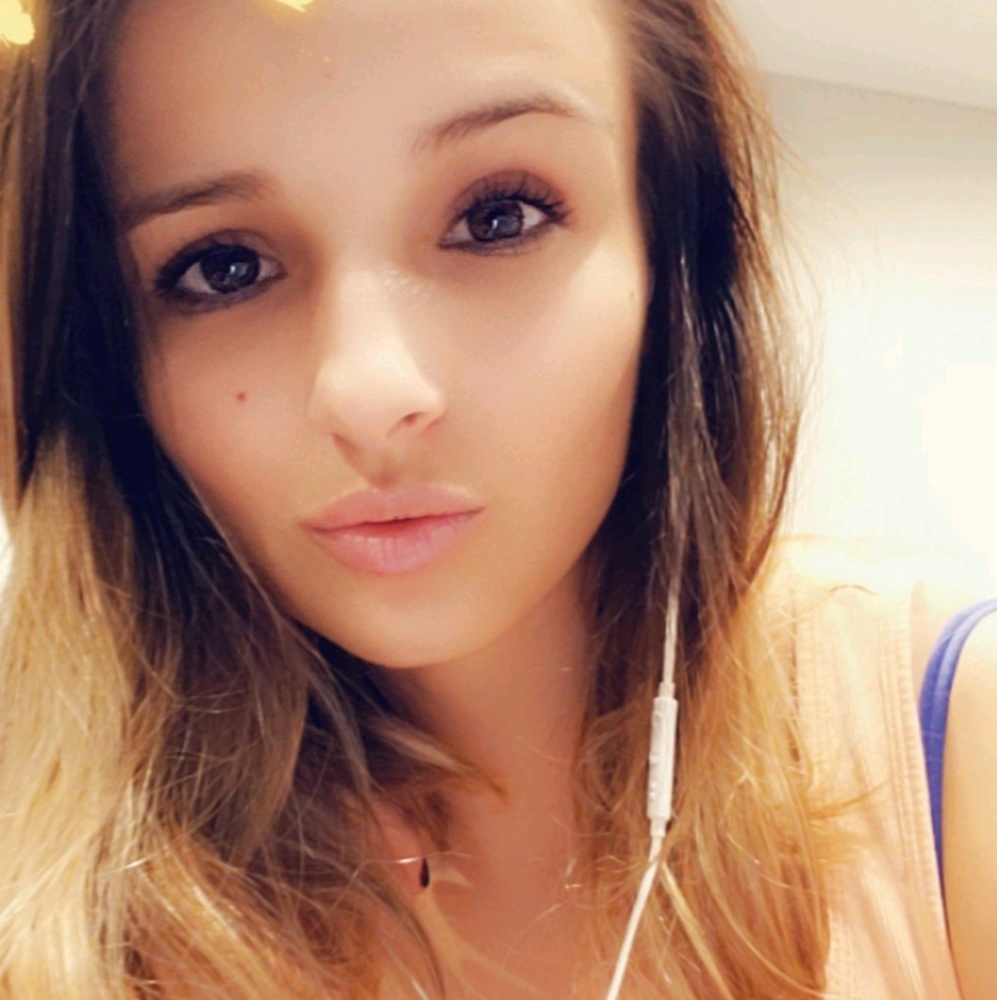 Meet your Posher, Amanda